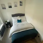 Two Bedroom Apartment - London